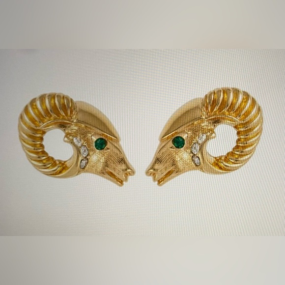Kenneth Jay Lane Ram’s Head Earrings 1980’s Vintage (Susan Caplan Rediscovered) - Picture 3 of 10